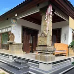 Karma Luwih House