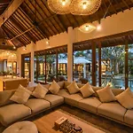 Villa Arara By Balisuperhost