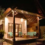Villa Puri Kembar