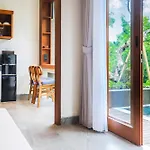 1Bdr Misty River-2 - Construction Nearby - Disc