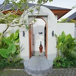 Romansa Villa