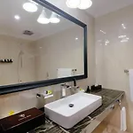 Cascades Suites