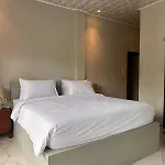 Ayu Bungalow 2