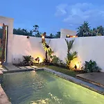 Evandari Villa