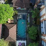 Nami House