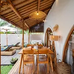 Tropical Kasbah In Central Ubud - Jalan Bisma