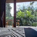 Asna House