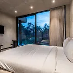 Work, Stay And Unwind! Jungle Vista Apartments Ubud By Bcg