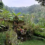 Tirta Asri Ubud Villa