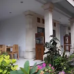 Dono Guest House