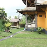 Bombom House