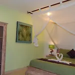 Uma Loka Villa By Shm