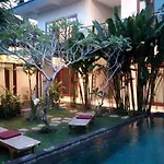 Uma Loka Villa By Shm