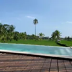 Kanaya Bungalow