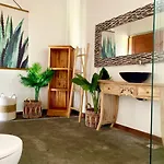 Kanaya Bungalow