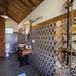 Nanang Antique Ubud Villa