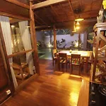 Villa Rumah Lumbung The Wooden House