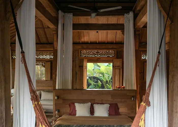 Joglo Manis Villa