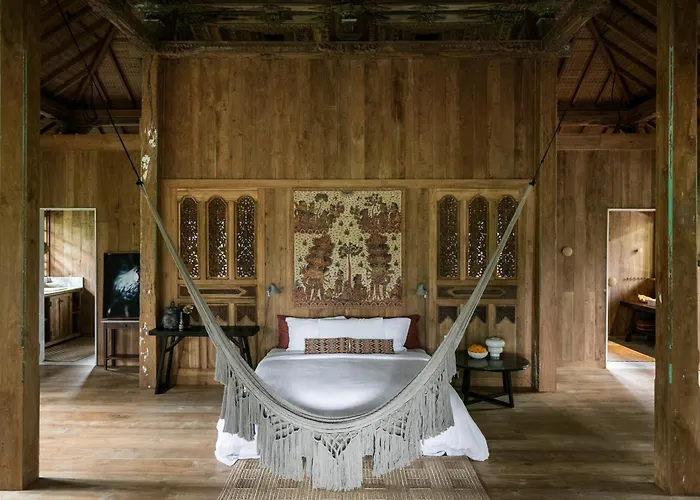 Umah Cengkeh Villa
