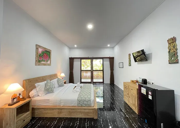 Rai Wood Carver And Homestay