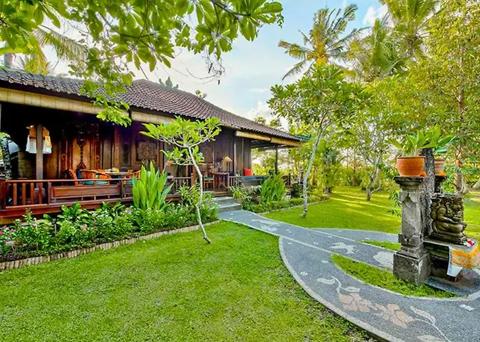 Dihya 1 Bedroom Deluxe Garden Wooden Zn231
