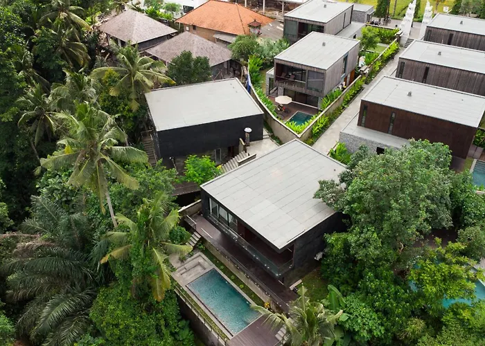 Seven Stone Villas