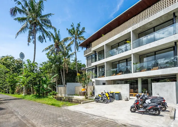 Work, Stay And Unwind! Jungle Vista Apartments Ubud By Bcg