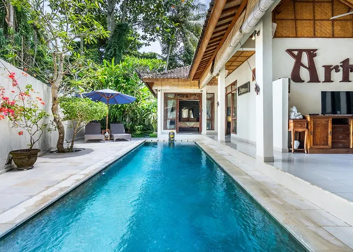 Villa Bulan Mas