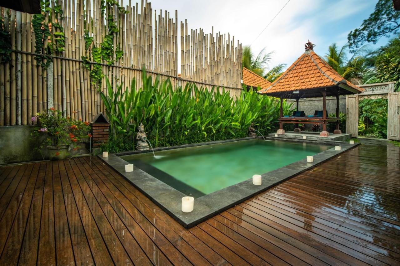 Naja Private Villa *