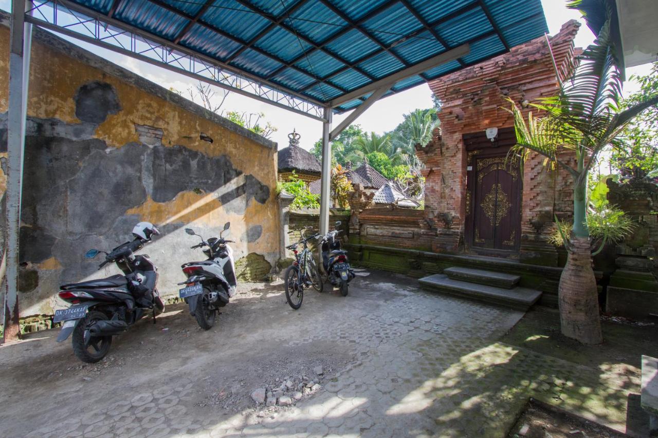 The Iyang Alojamento