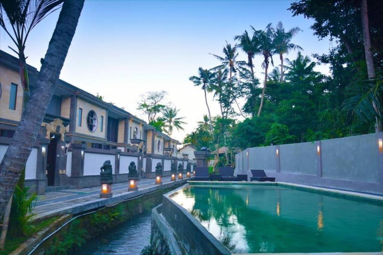 Full Moon Ubud (Bali)