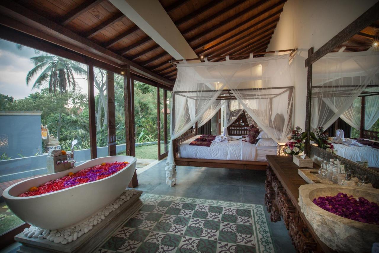 Taman Indra Boutique