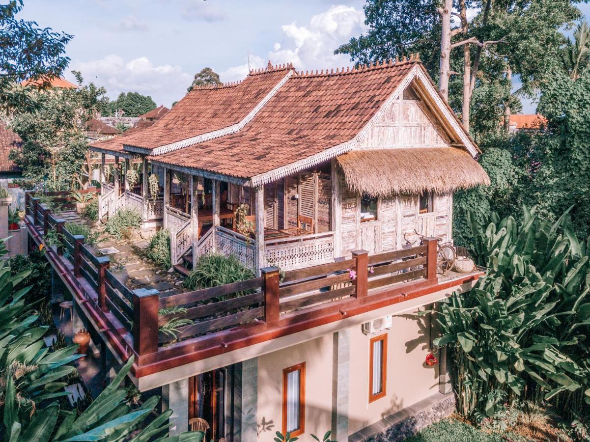Guest house Umah Kayu