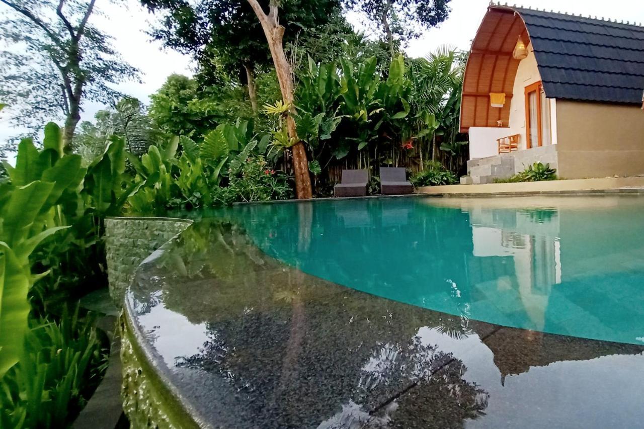 Uma Manyar Sunset Lodge