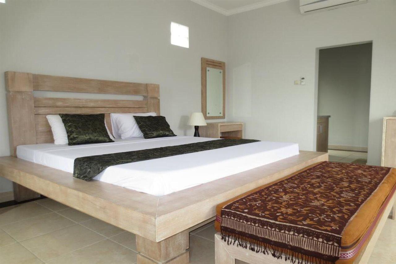 Wisma tamu Aya Redpartner 3*