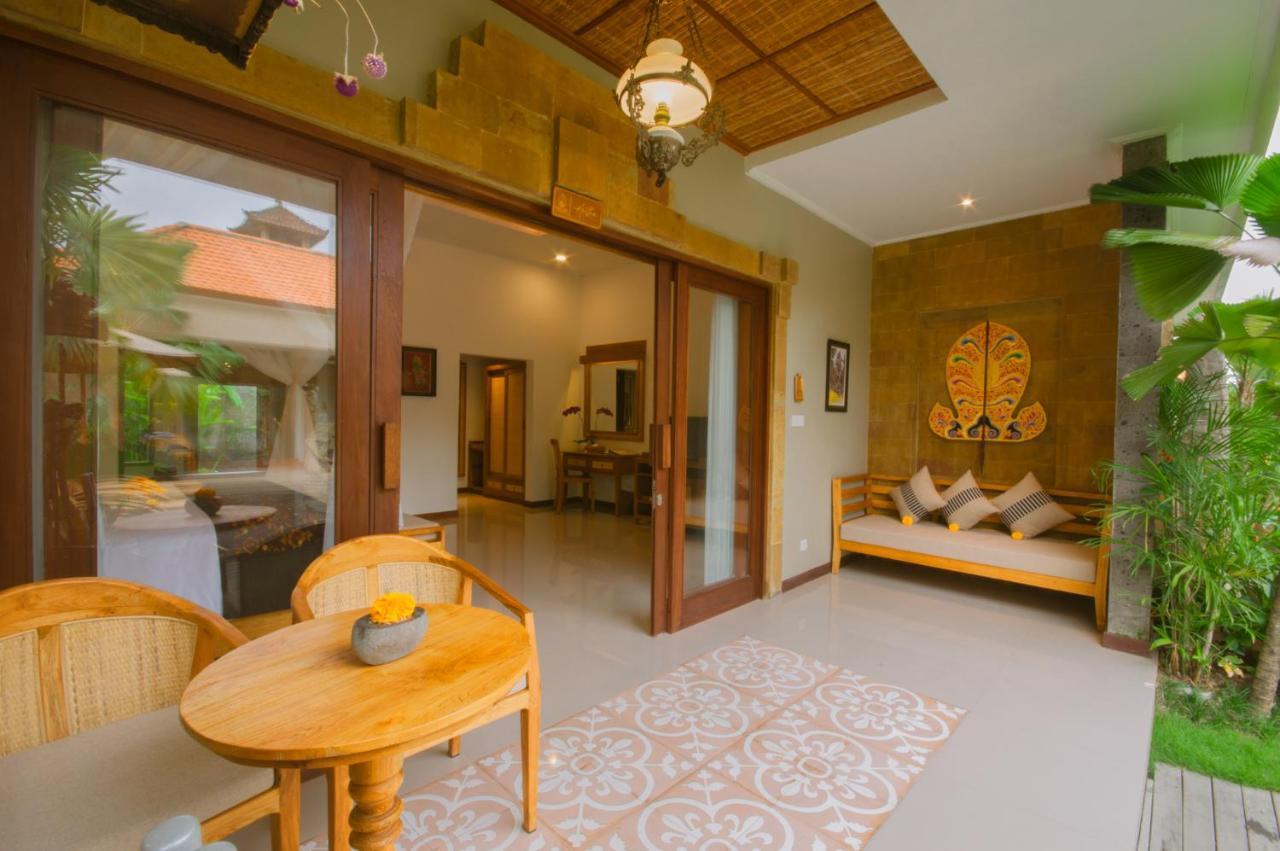 Govala & Villa *