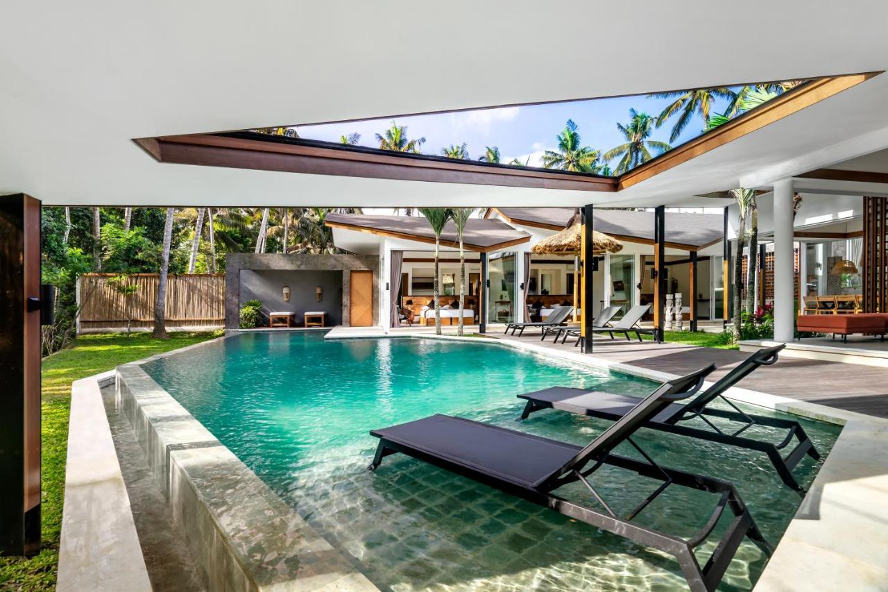 Crazy Roof By Balisuperhost Villa