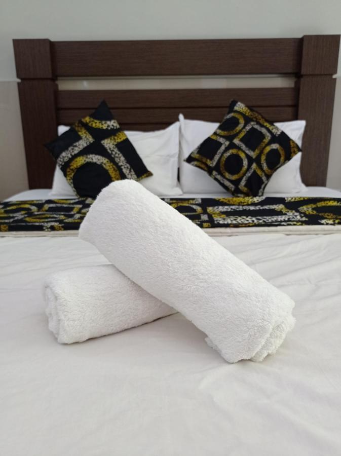 Aya Redpartner Wisma tamu 3*