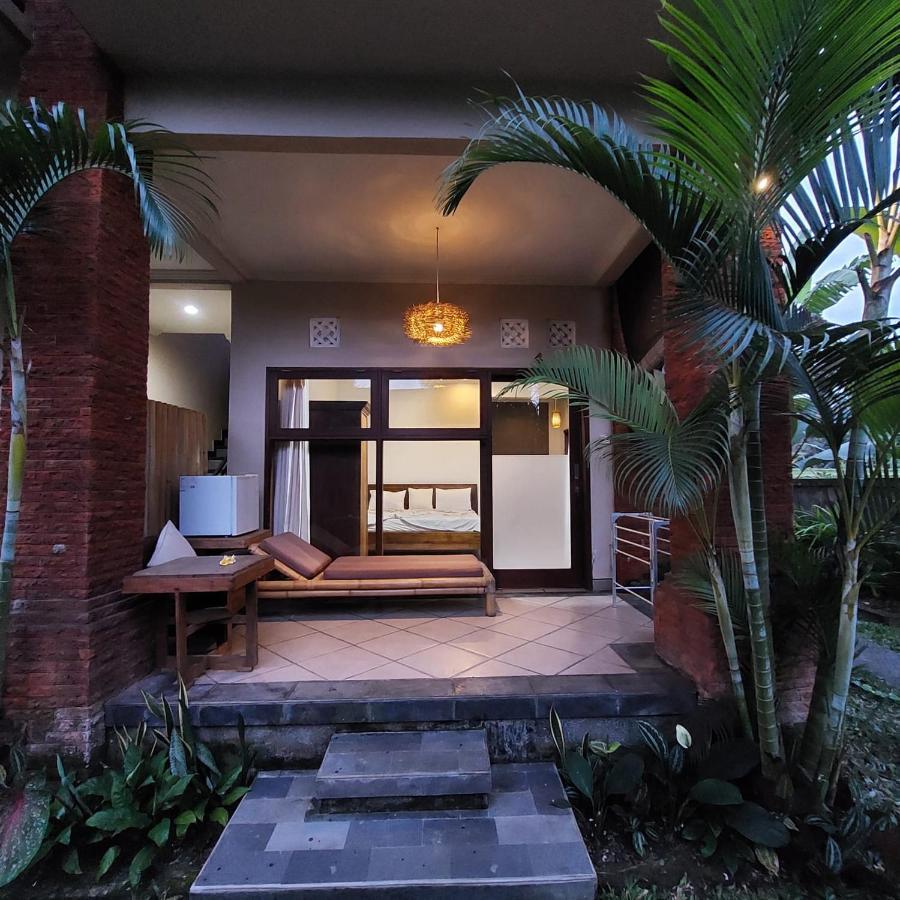 Rumah tetamu Wayan Garden 2*