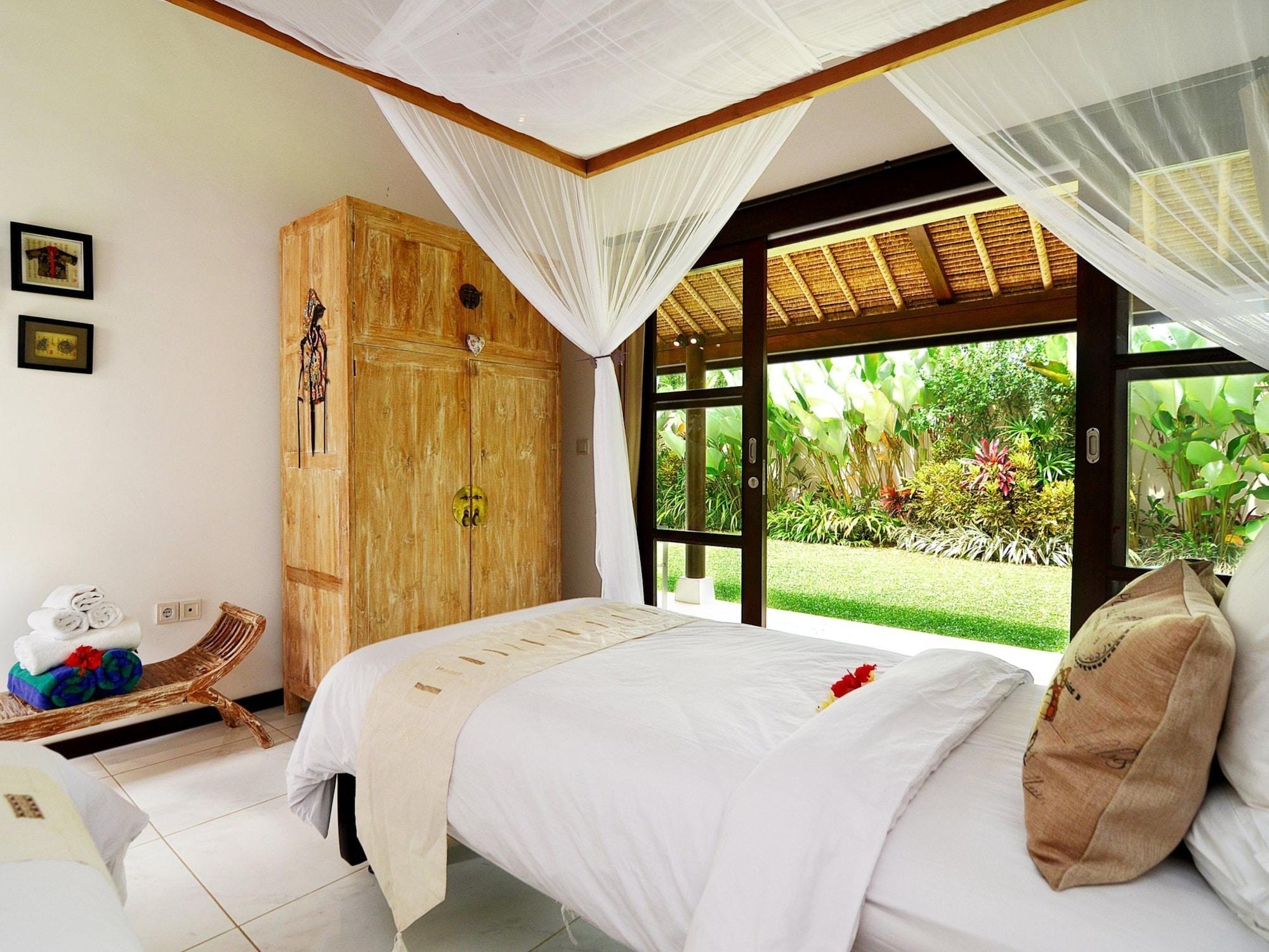 Villa Candi Kecil Tujuh By Finder *