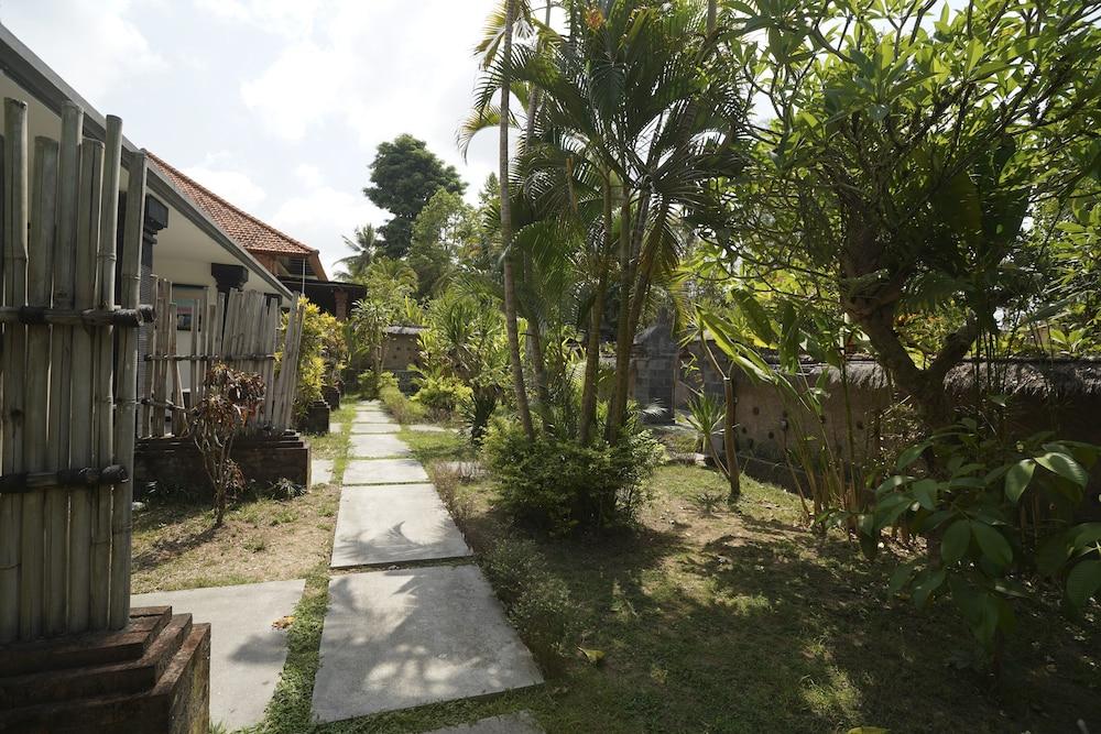 Hotel Sayan Kubu 3*