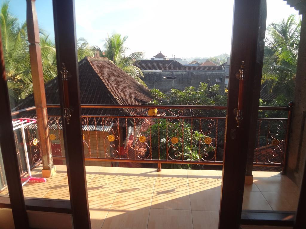 Wahyu And Restaurant Holiday park