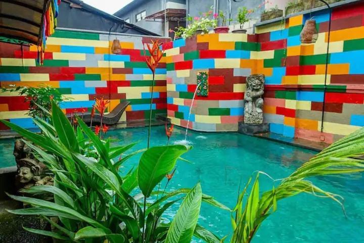 Giovanda House *