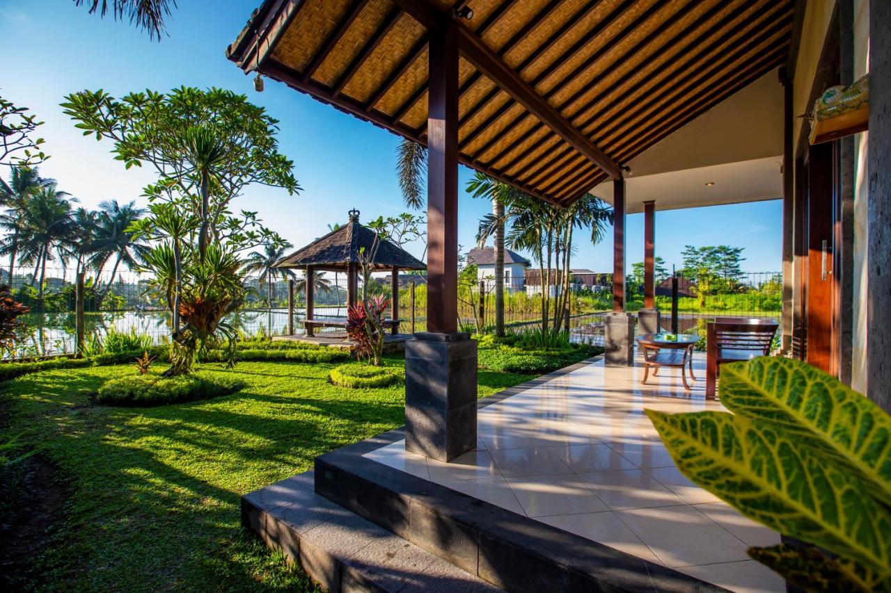Mandi & Hotel Ubud (Bali)