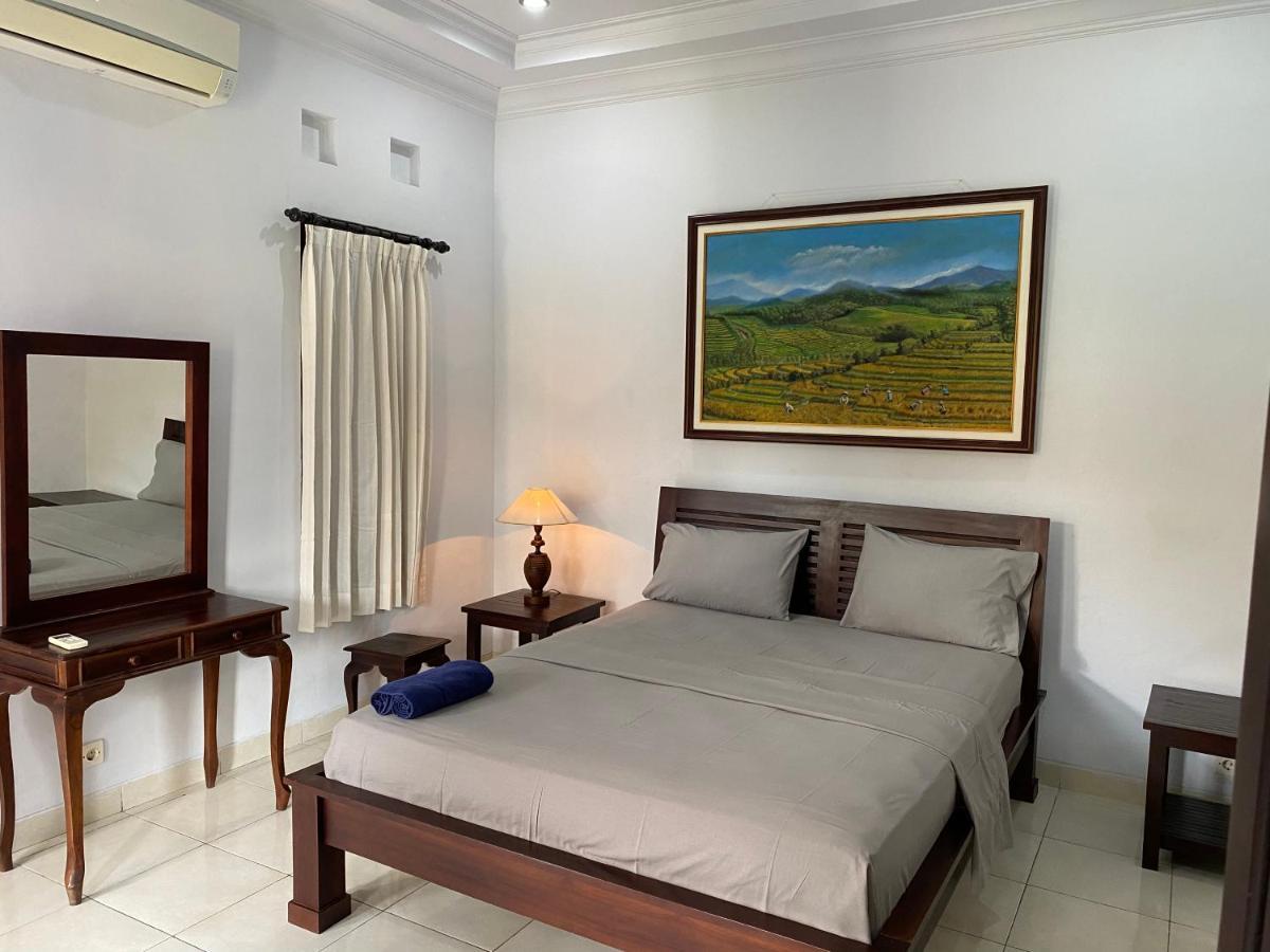 Santana Bali *