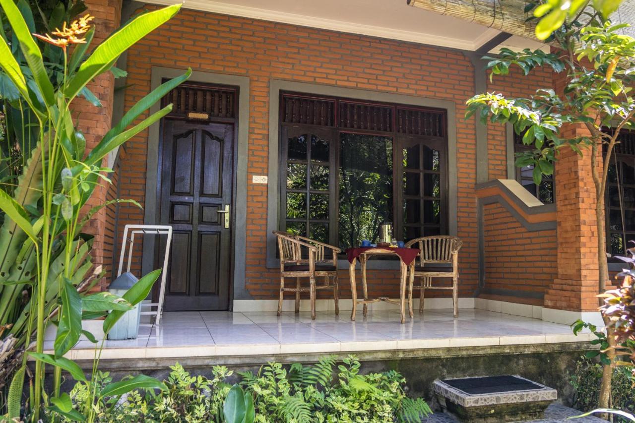 Adi Santia * Ubud (Bali)