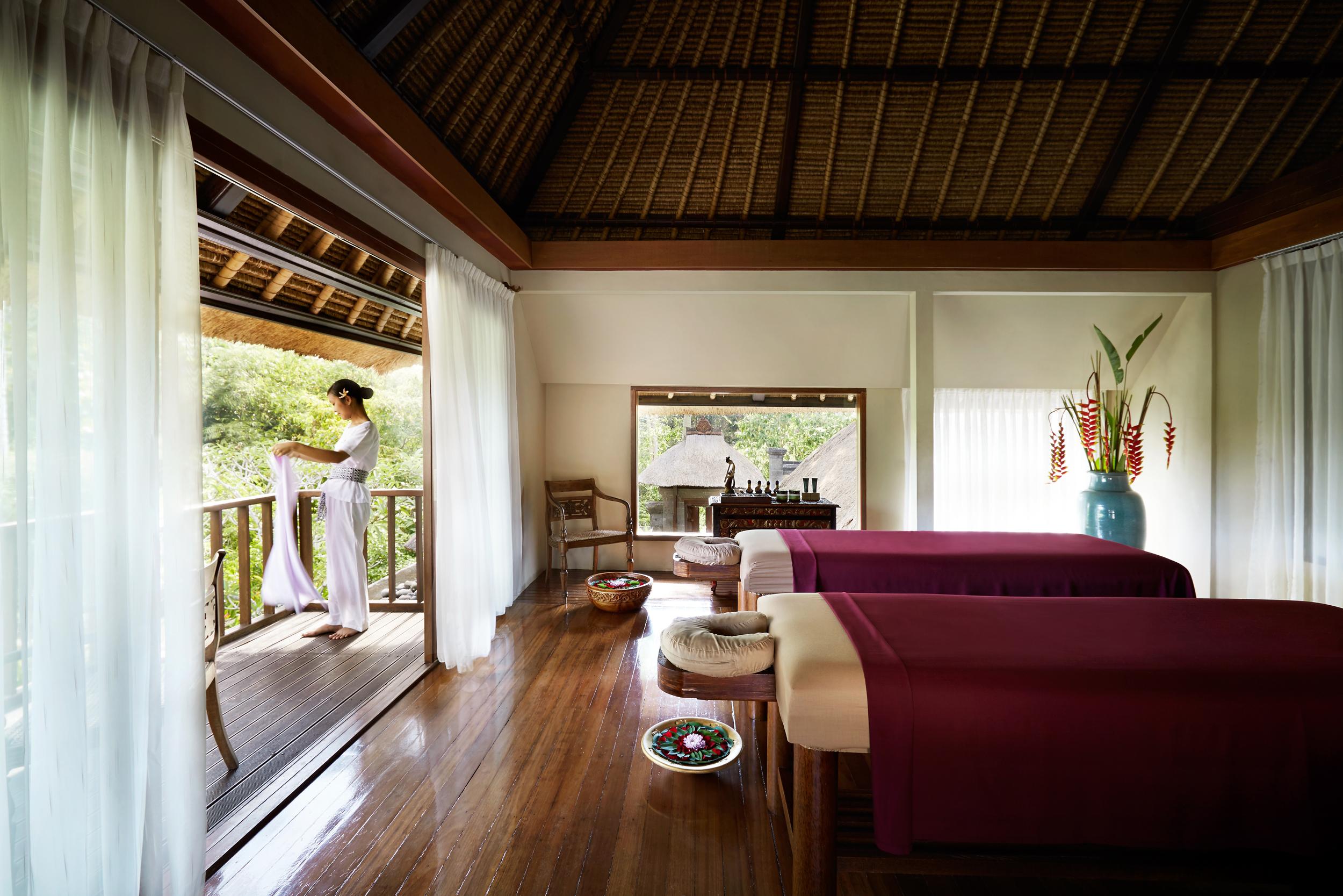 Kamandalu Resort 5*