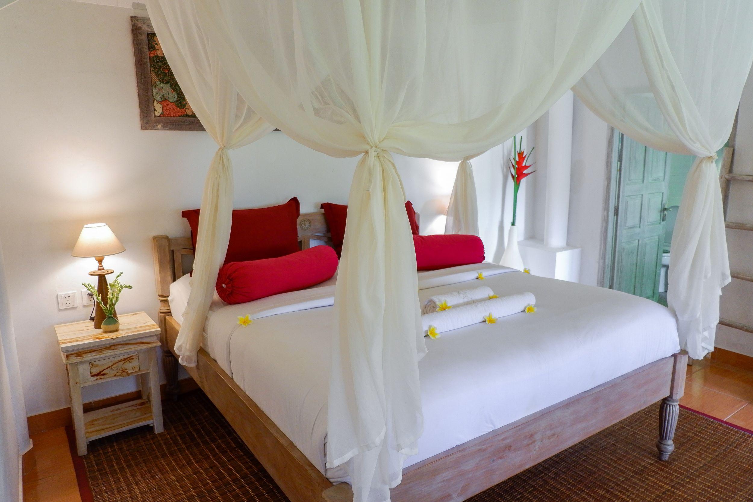 Hotel B Saya