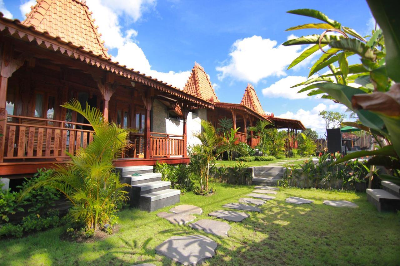 Bed & Breakfast Romantic Deluxe 0ne Bedroom Wooden 2 *