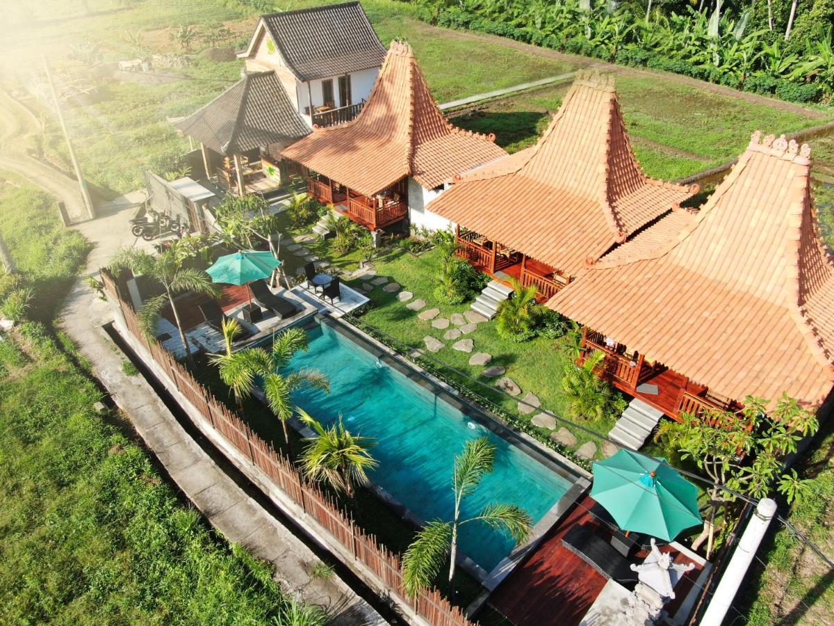 Romantic Deluxe 0ne Bedroom Wooden 2 * Ubud (Bali)